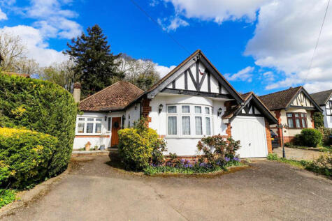 Georges Wood Road, Brookmans Park