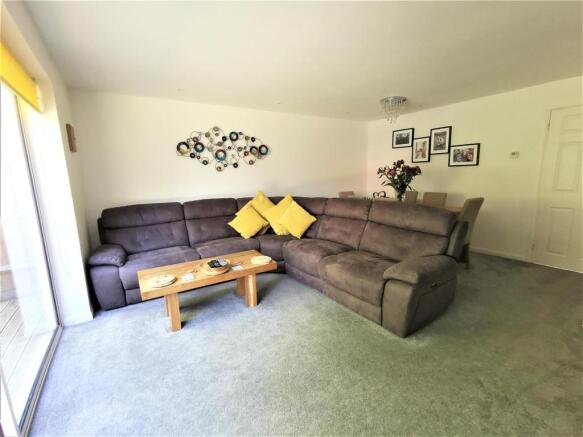 Lounge.