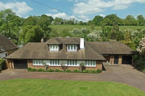 Forest Drive, Kingswood
