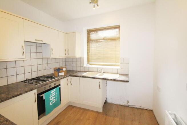 2 bed Terraced to rent Image 7