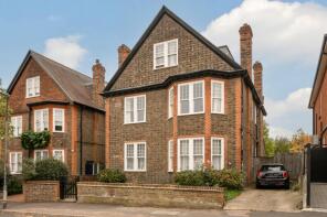 Flat 2, 11, Malcolm Road, London SW19 4AS