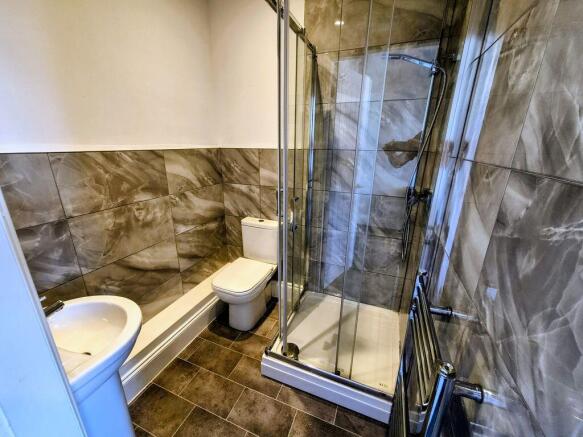 6 bed Terraced for sale Image 9