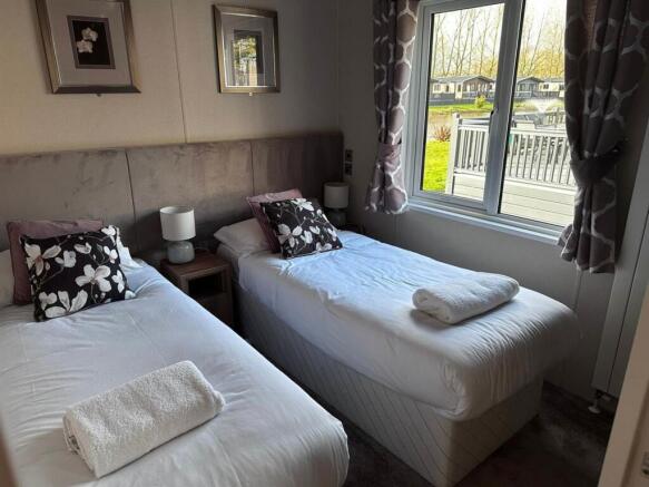 2 bed Lodge for sale Image 10