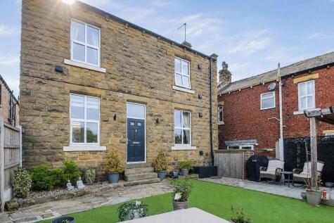 Chickenley Lane, Dewsbury