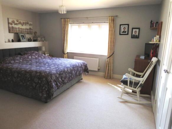 Photo 11