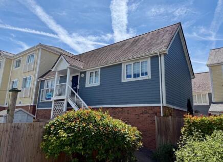 Higham Avenue, Snodland, ME6