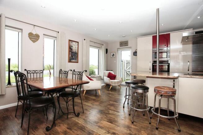 Kitchen / Dining / Family Room