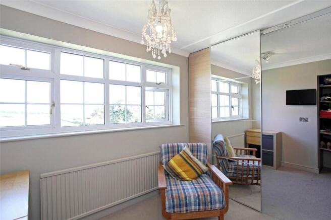 4 bed Detached for sale Image 10