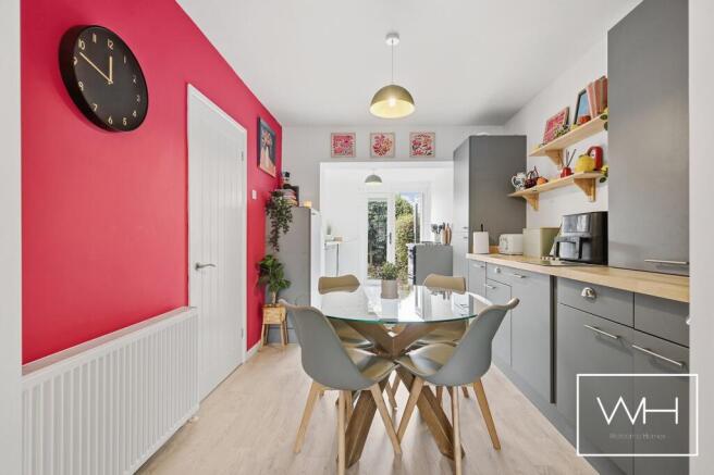 25 Kirkstall Close,