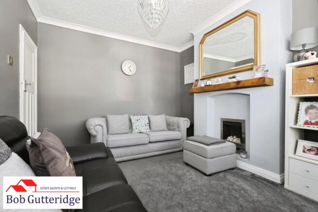 BAY FRONTED LOUNGE