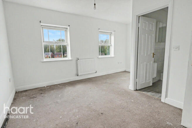 3 bed Terraced for sale Image 12