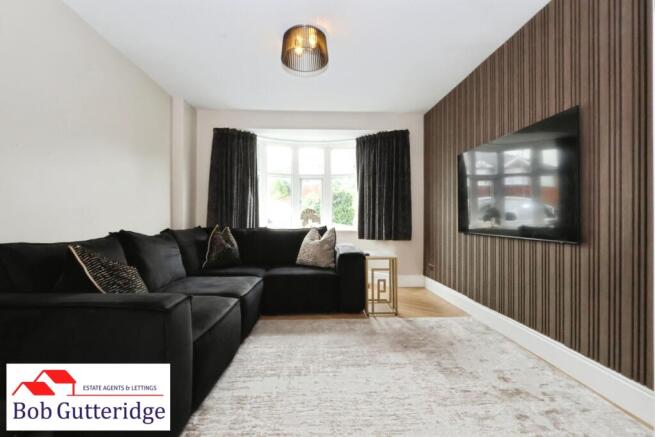 BAY FRONTED LOUNGE