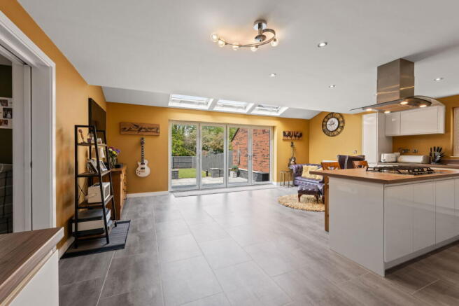 Southwell, NG25 0NX photo 4