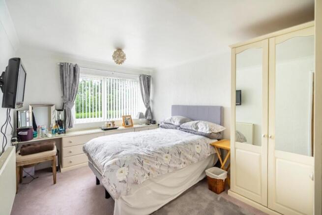 3 bed Town House for sale Image 7