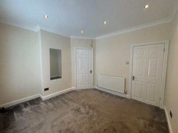 main bedroom 2.jpg