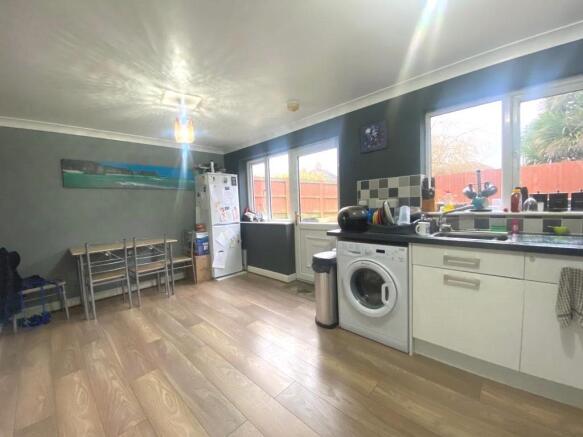 Kitche/Diner