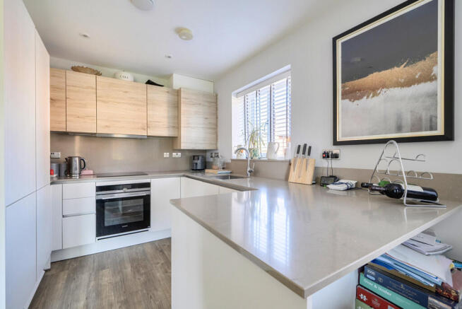 1438900-1-69d61f3...