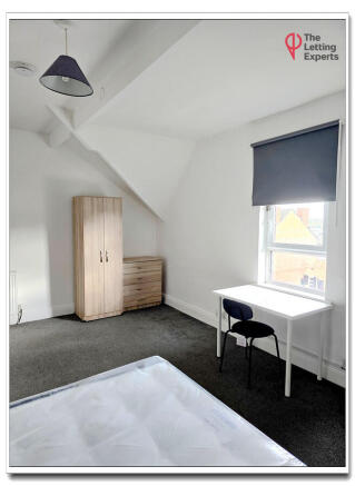 1 bed Terraced to rent Image 9