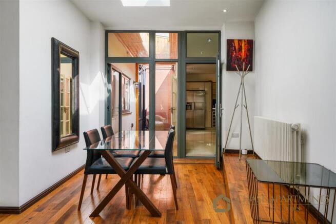 Cube House SE16 3GD-2.jpg