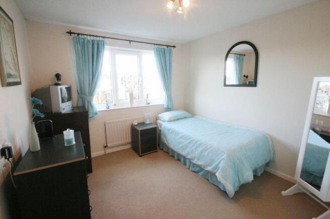 FRONT BEDROOM