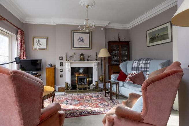 3 bed Town House for sale Image 7
