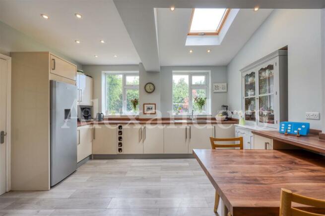 Kitchen/Breakfast Room