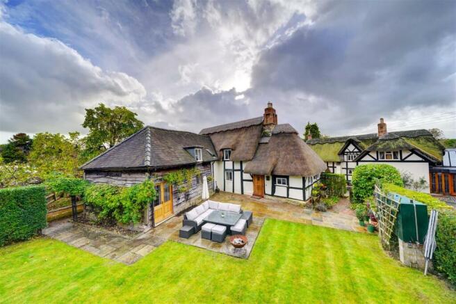 Vine Cottage (24).jpg