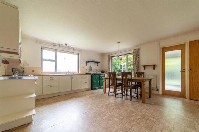 Dining/Kitchen
