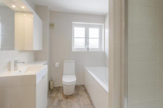 Family Bathroom.jpg