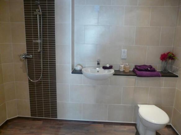 Show Home En-Suite