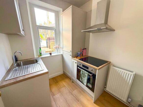 2 bed Terraced for sale Image 7