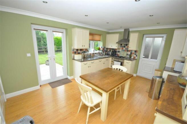 KITCHEN/DINER