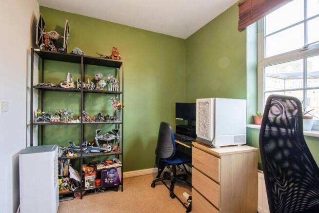 2 bed Apartment for sale Image 8
