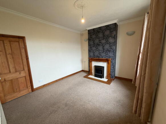 3 bed Terraced for sale Image 4