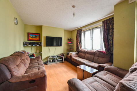 Fendt Close, Canning Town, London, E16