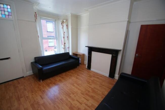 6 bed Terraced to rent Image 9