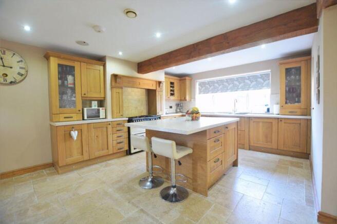 Kitchen/Diner/...