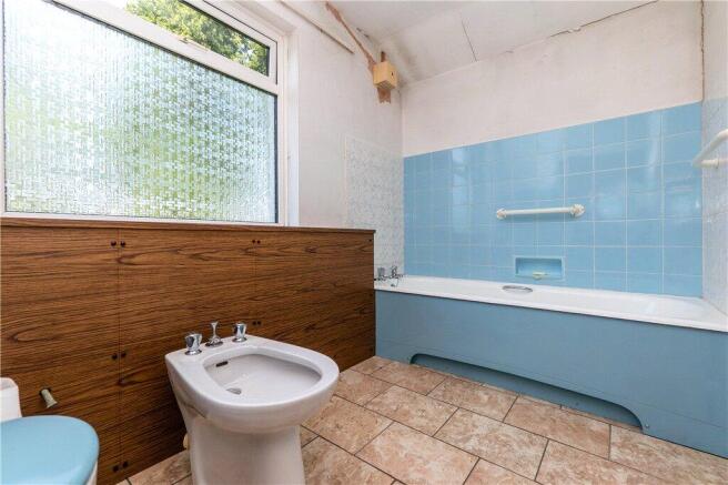 4 bed Detached for sale Image 12