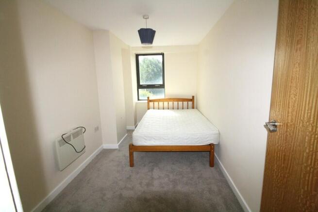 2 bed Apartment to rent Image 6