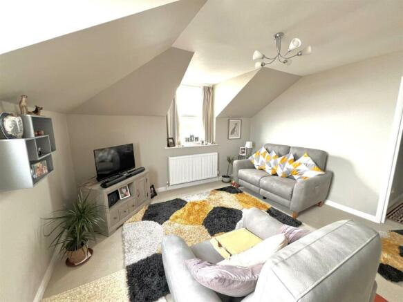 1 bed Penthouse for sale Image 7