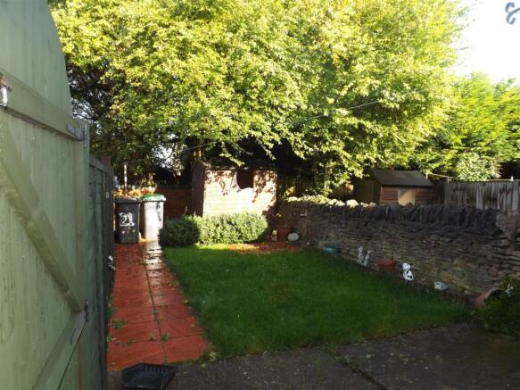 Photo 3