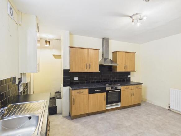 3 bed Terraced for sale Image 7