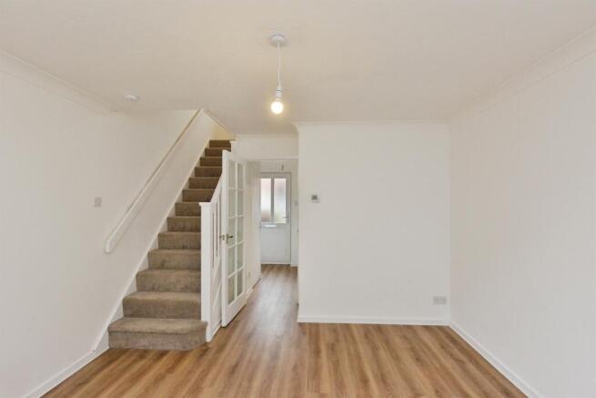 Lastingham Grove, Emerson Valley, Milton Keynes photo 4
