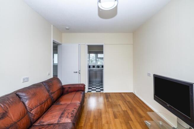 Living Room (2)