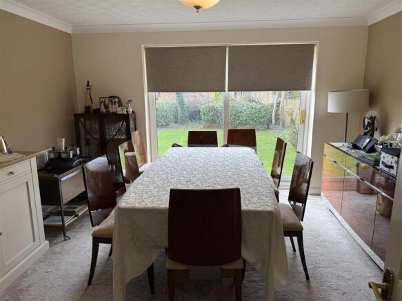 4 bed Detached for sale Image 7