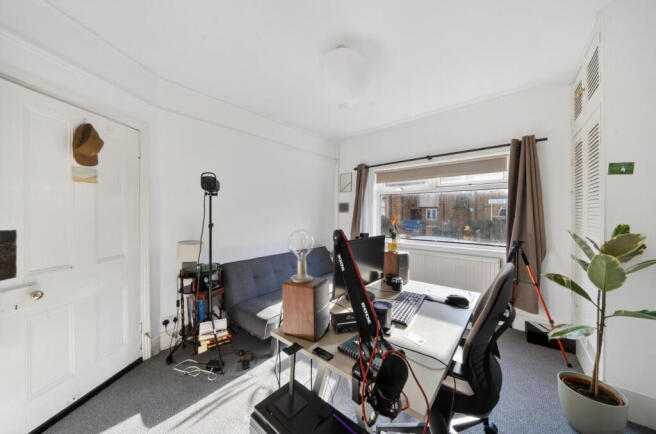Reception/Bedroom 2
