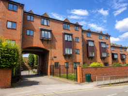 1, Nightingale Court, Waldeck Road, Luton LU3 1AB