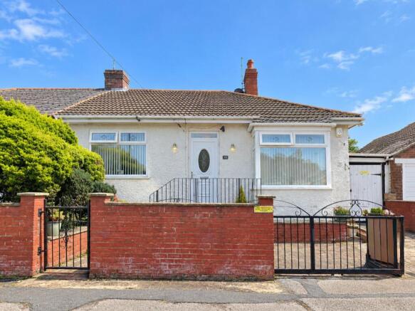 3-bed semi-detached on Park Avenue, WITHERNSEA, £185,000