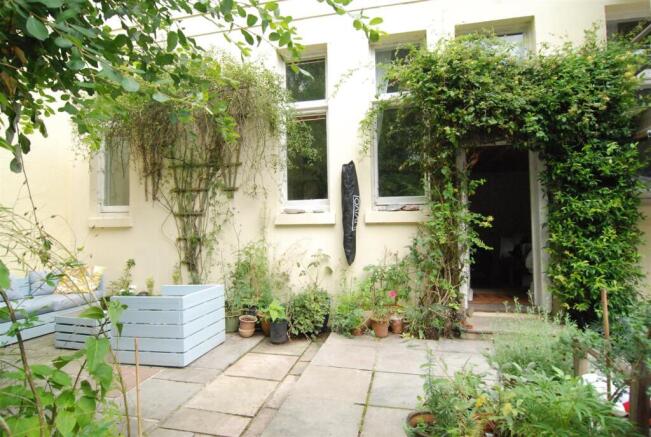 Patio 2.JPG