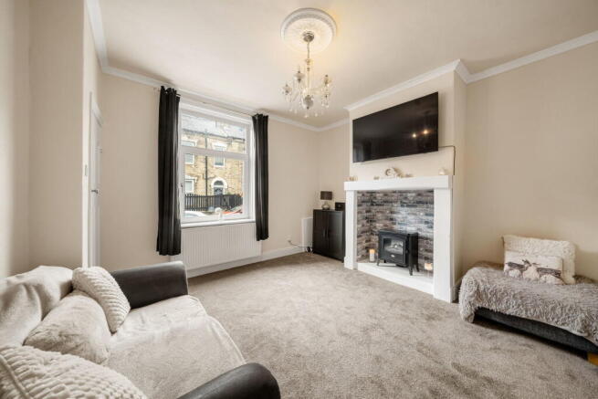 3 bed Terraced for sale Image 4